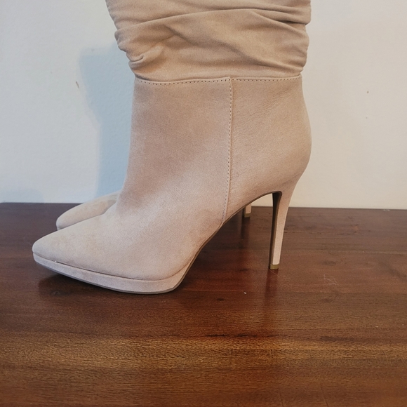 Jessica Simpson Gaiven Bootie - Picture 3 of 5